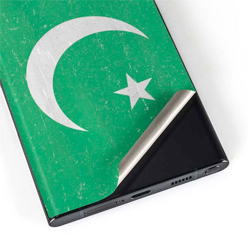 Pakistan Flag Distressed Galaxy S22 Ultra Skin